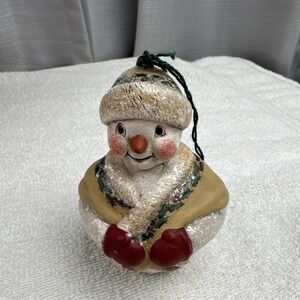 1995 Walnut Ridge Collectibles Christmas Tree Ornament Snowman With Shawl Holly